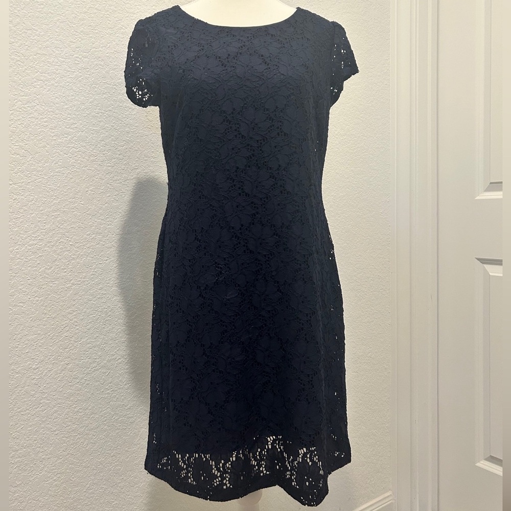 GNW | Black Floral Lace Dress with Cap Sleeves